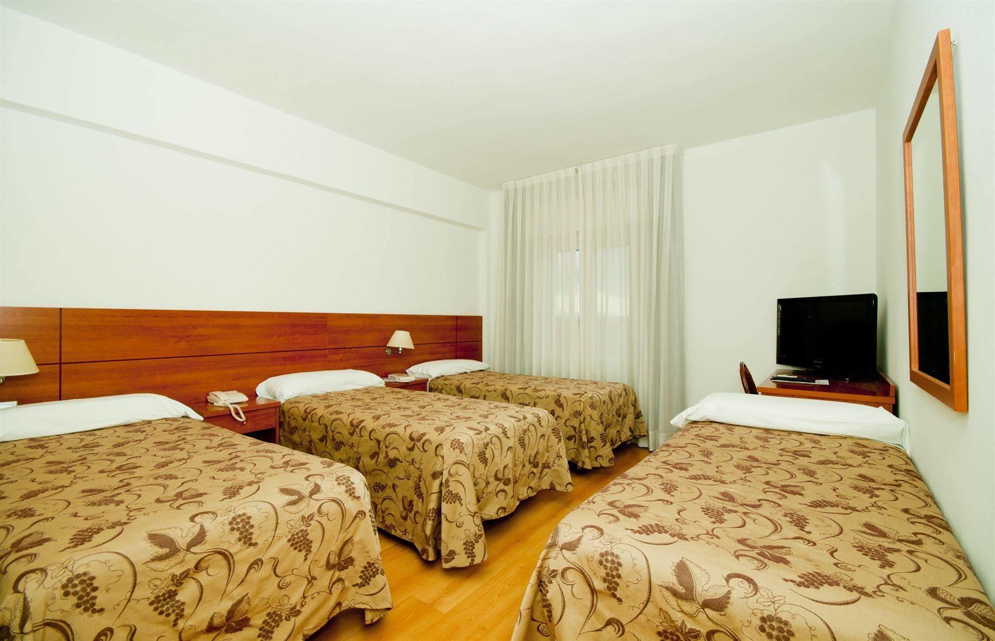 Hotel Palacios Alfaro Cameră foto