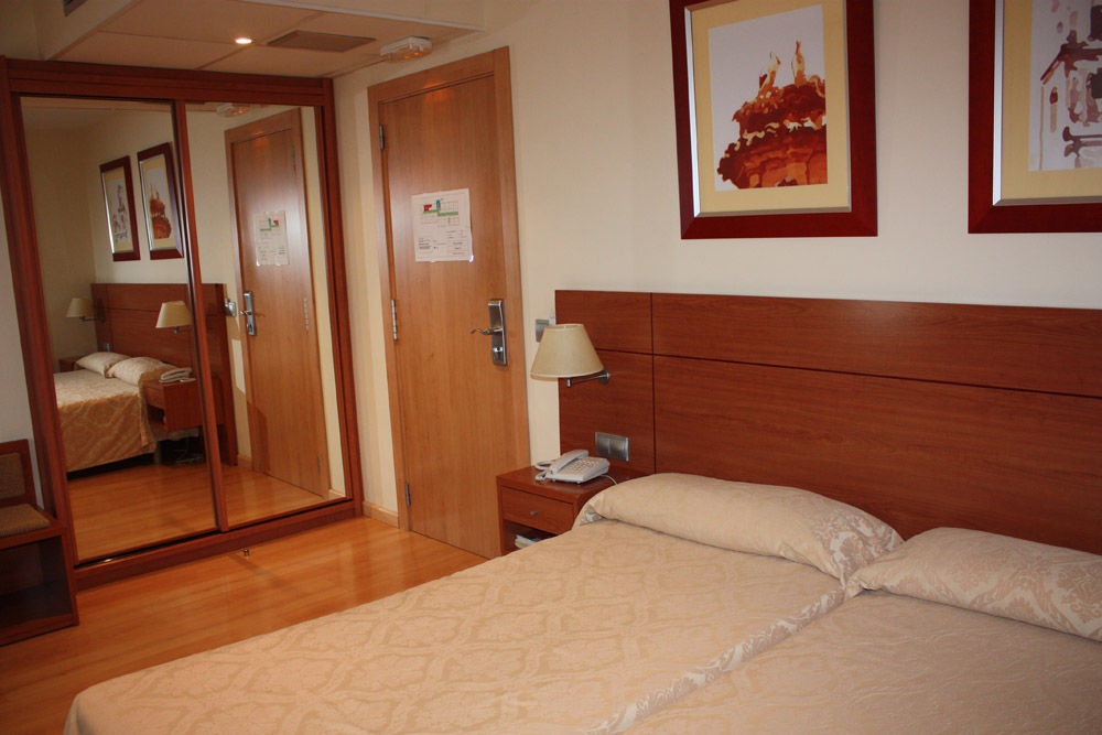 Hotel Palacios Alfaro Cameră foto